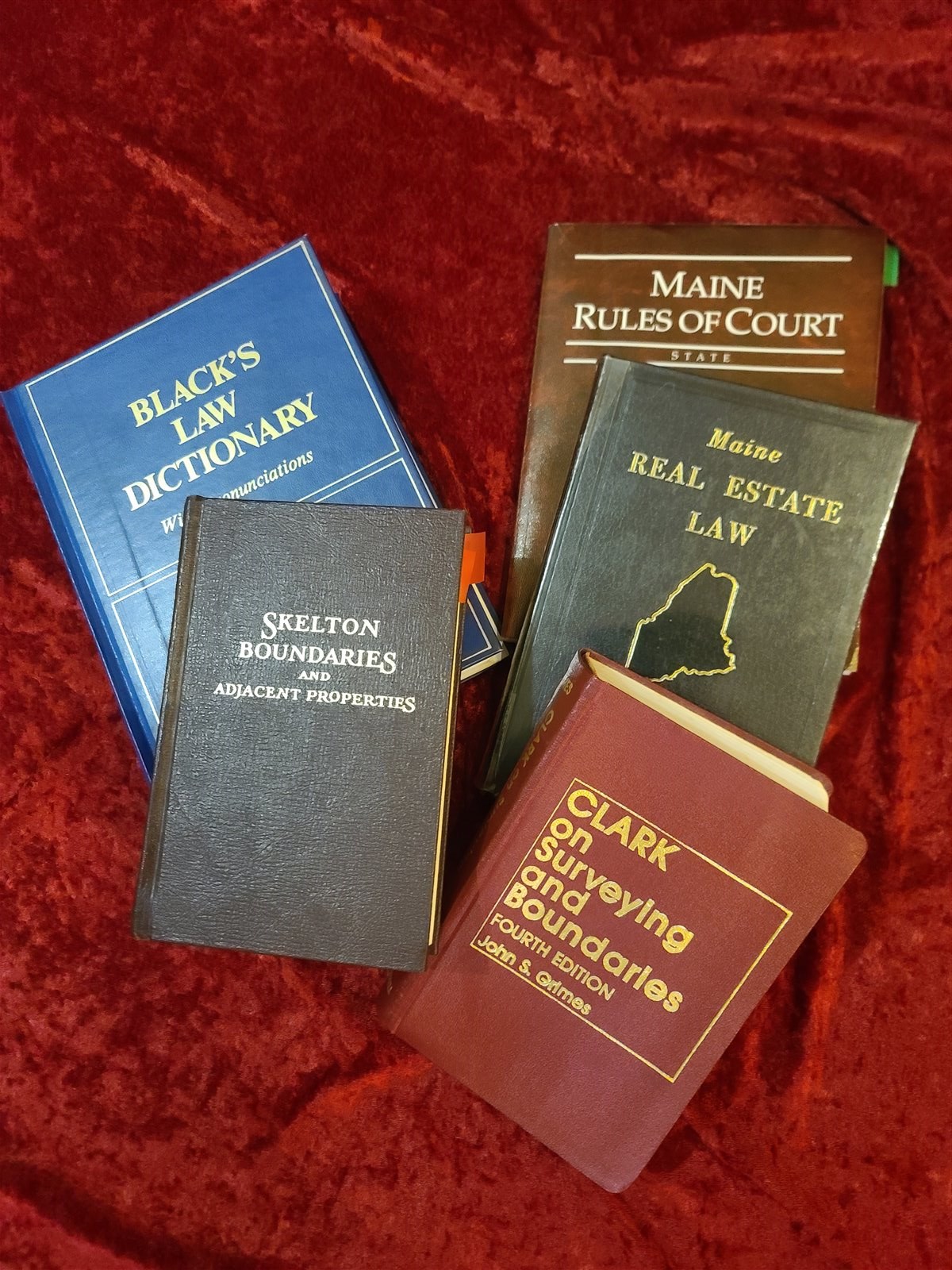 Surveying and boundary-law reference books used in litigation research